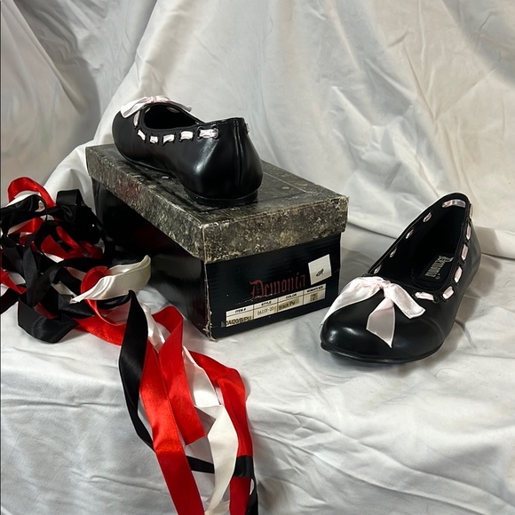 Brand New Demonia Daisy 20 Women's Black Ballet Flats with Pink Ribbon - Picture 4 of 4